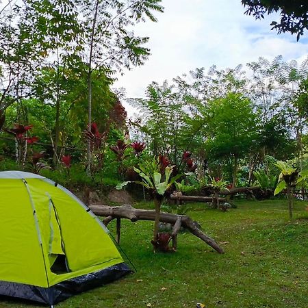 Tapian Asri Camp Ξενοδοχείο Bukittinggi Εξωτερικό φωτογραφία